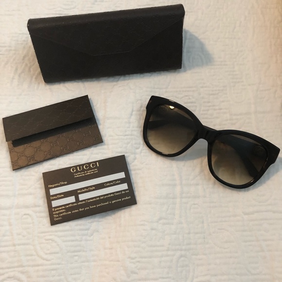 Gucci Accessories - Gorgeous Gucci Brown Gradient Sunglasses